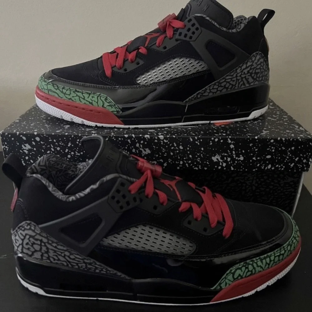 Air Jordan Spiz’ike Low  Worn Once 10.5.